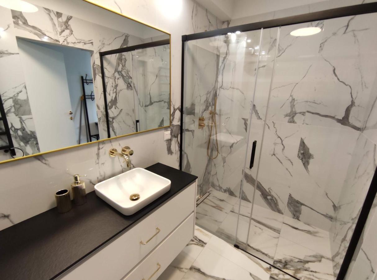 Golden Sands Apartment